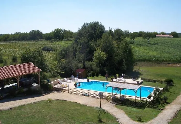 Semesterpark L'hermitage Des 4 Saisons La Gonterie-Boulouneix